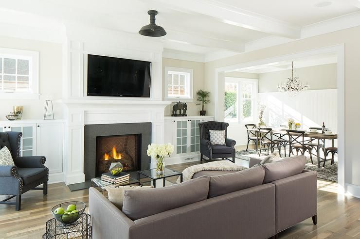 Arranging Your Sofa Facing the Fireplace