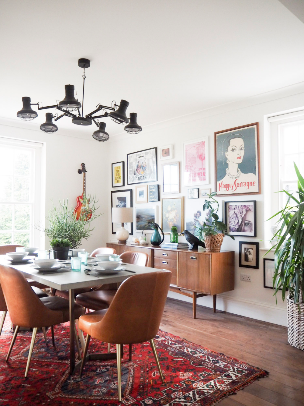 Illuminate Your Bohemian Dining Room Using Industrial Lamps