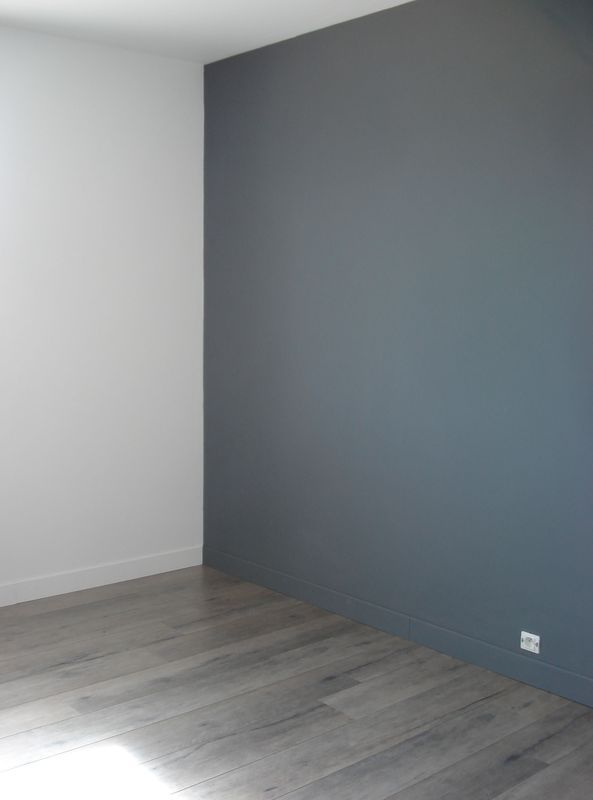 Painting Two Sides of Walls in Grey Color