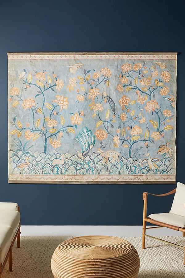 Use The Same Color for Tapestry and Wall Painting