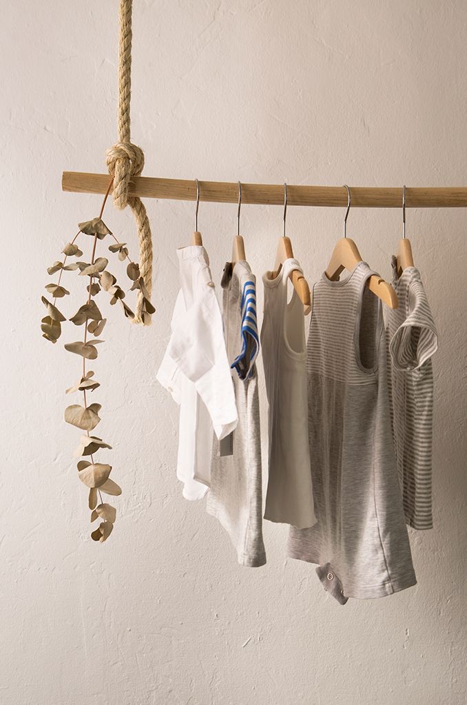 A Simple Idea of Hanging Cloth Racks