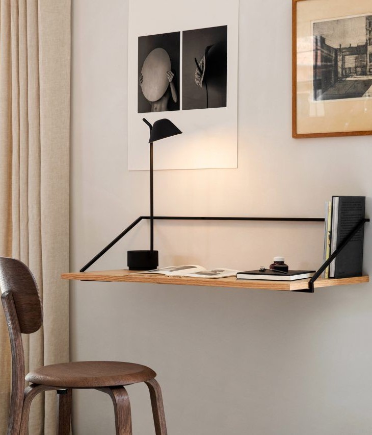 A Simple Minimalist Desk Wall