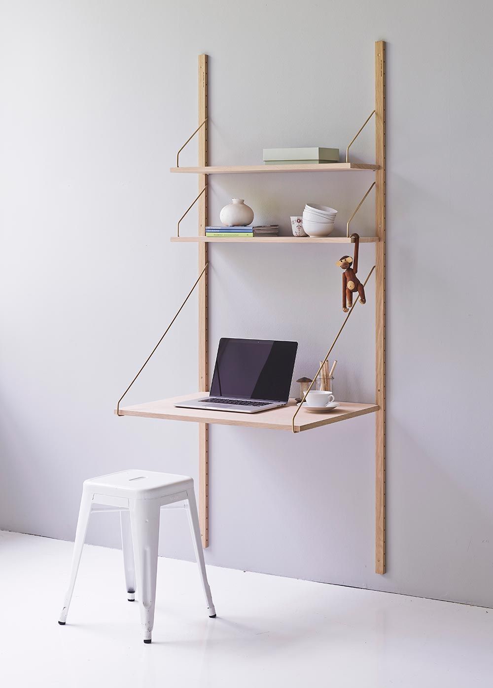 A Simple Minimalist Desk Wall
