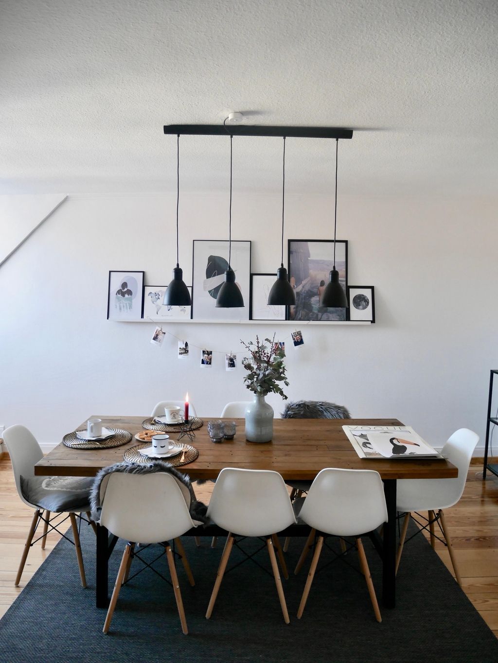 Horizontal Pendant Lights for a Rectangular Table