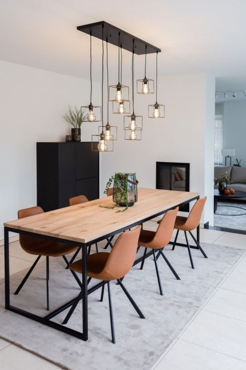 Horizontal Pendant Lights for a Rectangular Table