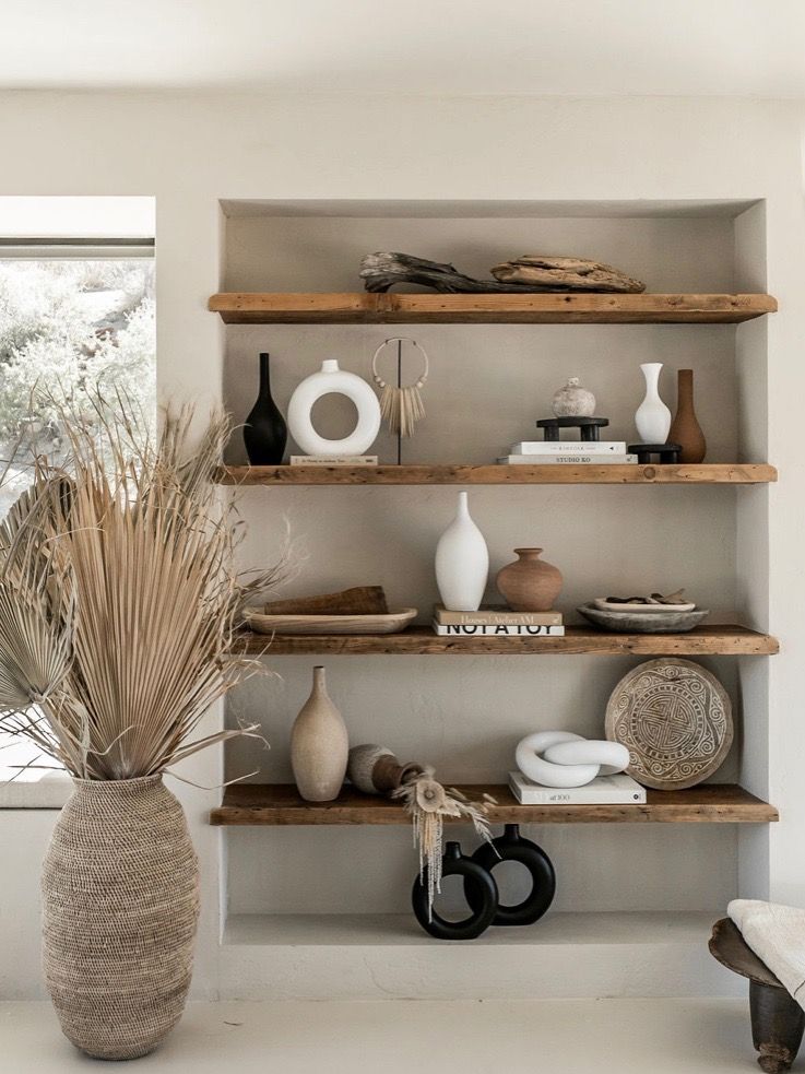How to Determine the Accessories Design in One Shelf