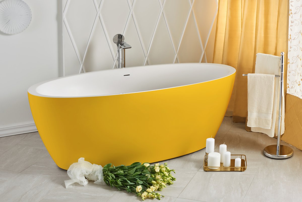 Cozy and Cheerful Yellow Bathtub