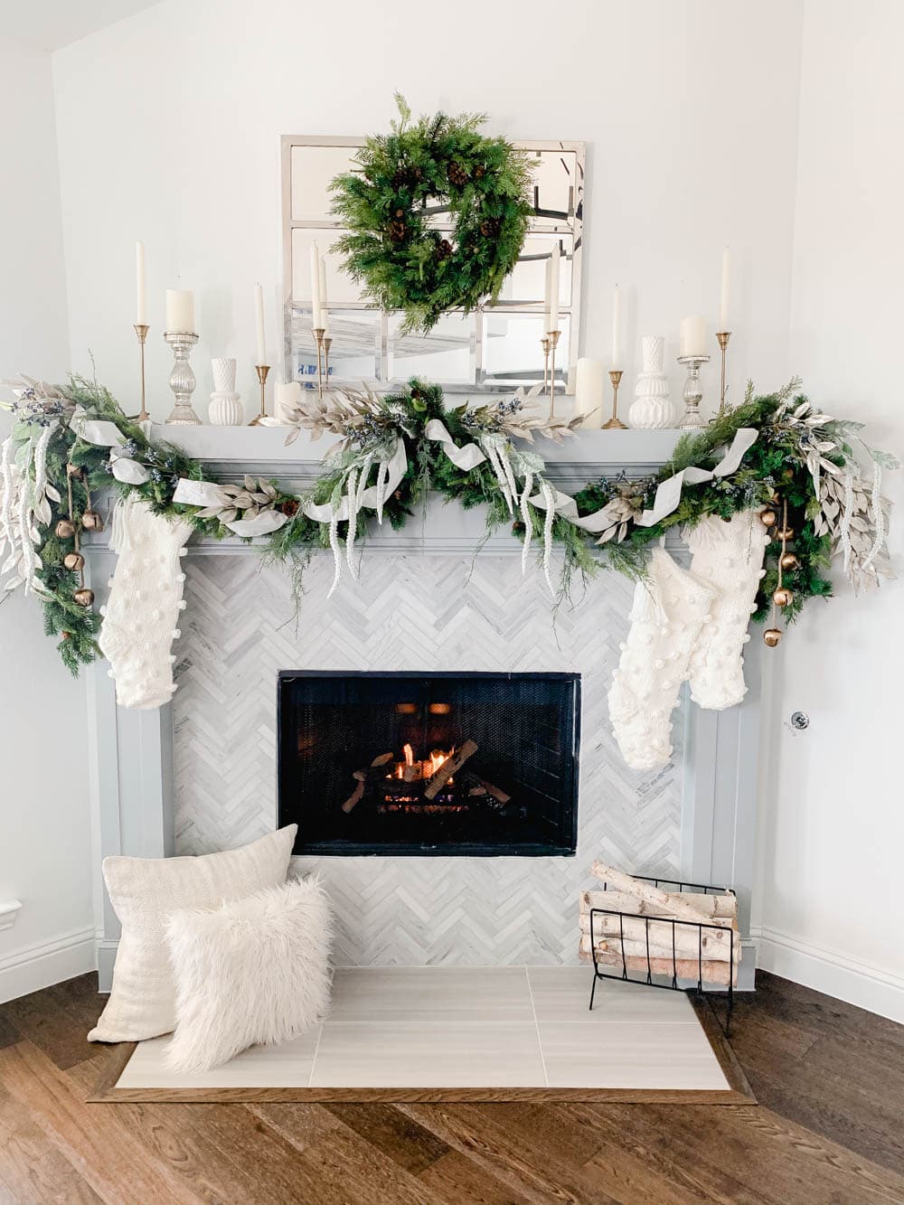 Use Wreaths on The Fireplace