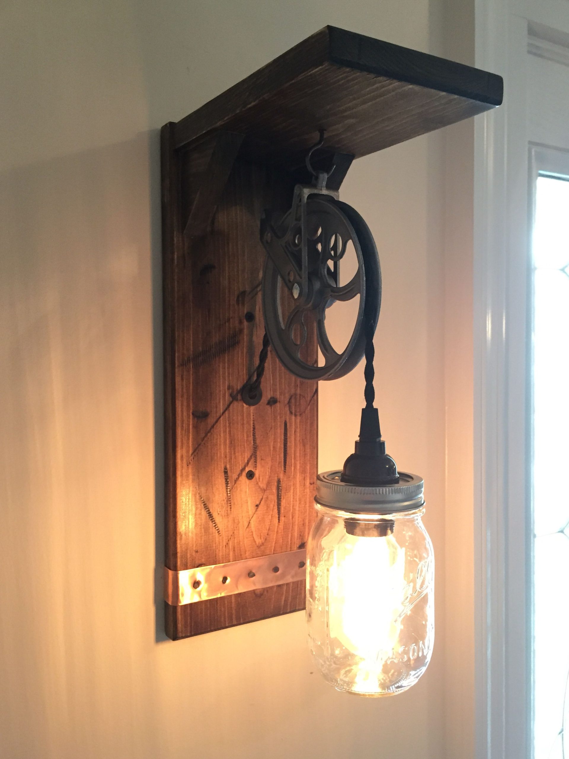 Rustic Style Wall Lamp