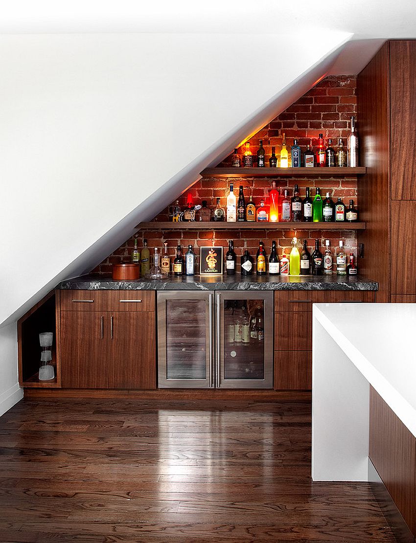 Magnificent Mini Bar for Your Convenience