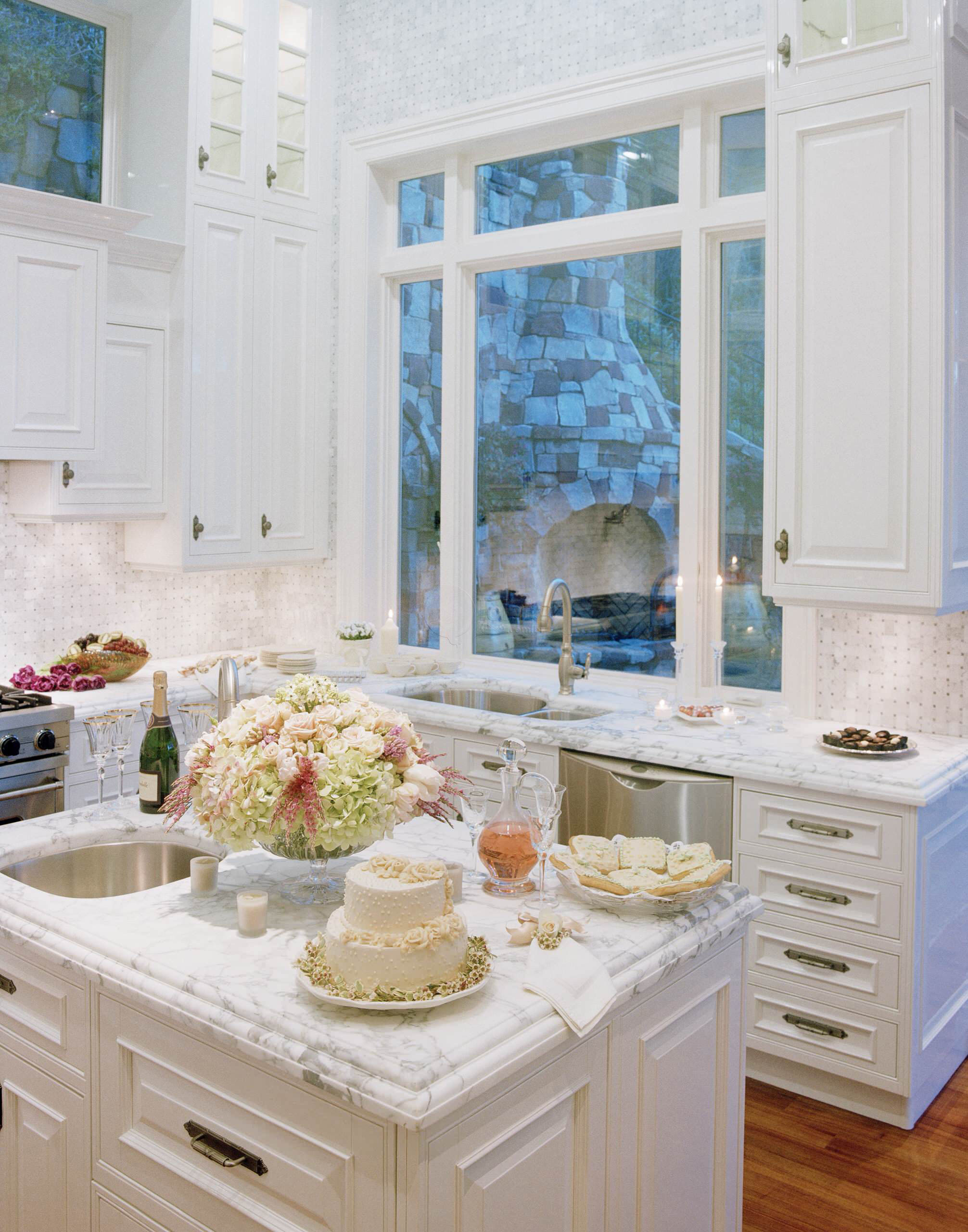 Shabby Chic Style Marble Kitchen