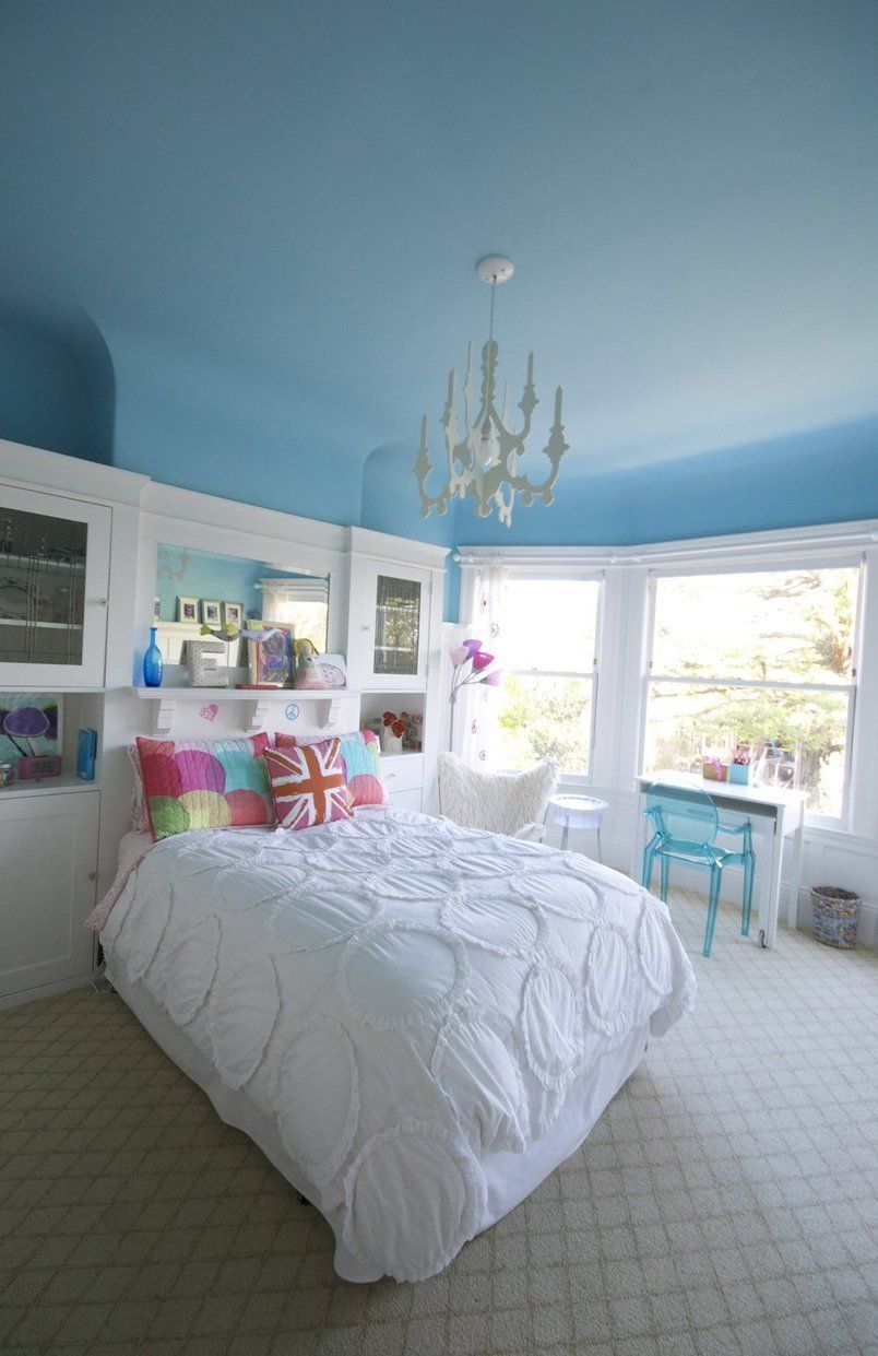 Light Blue Color for Bedroom Ceiling