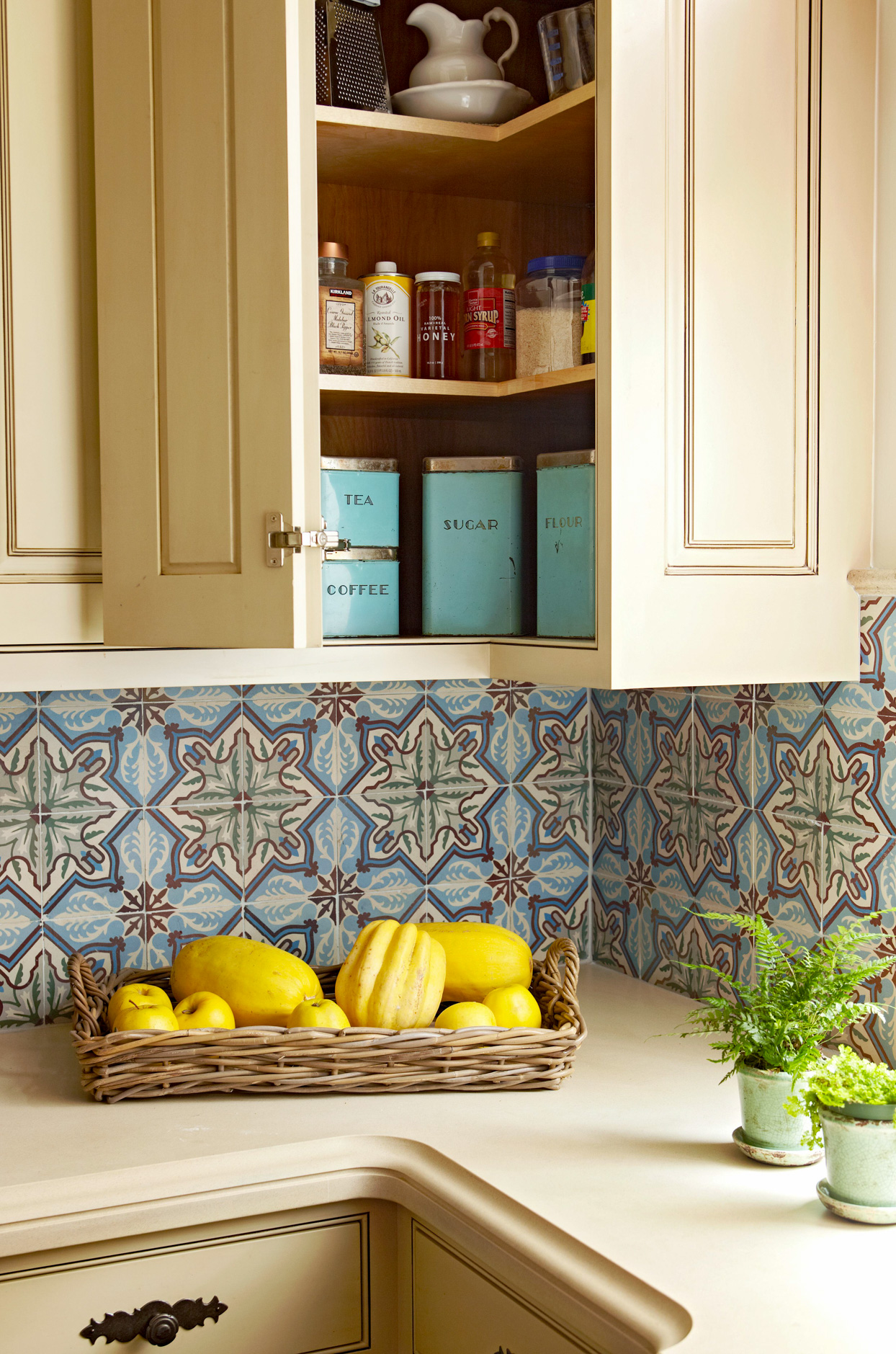 Colorful Tile for Kitchen