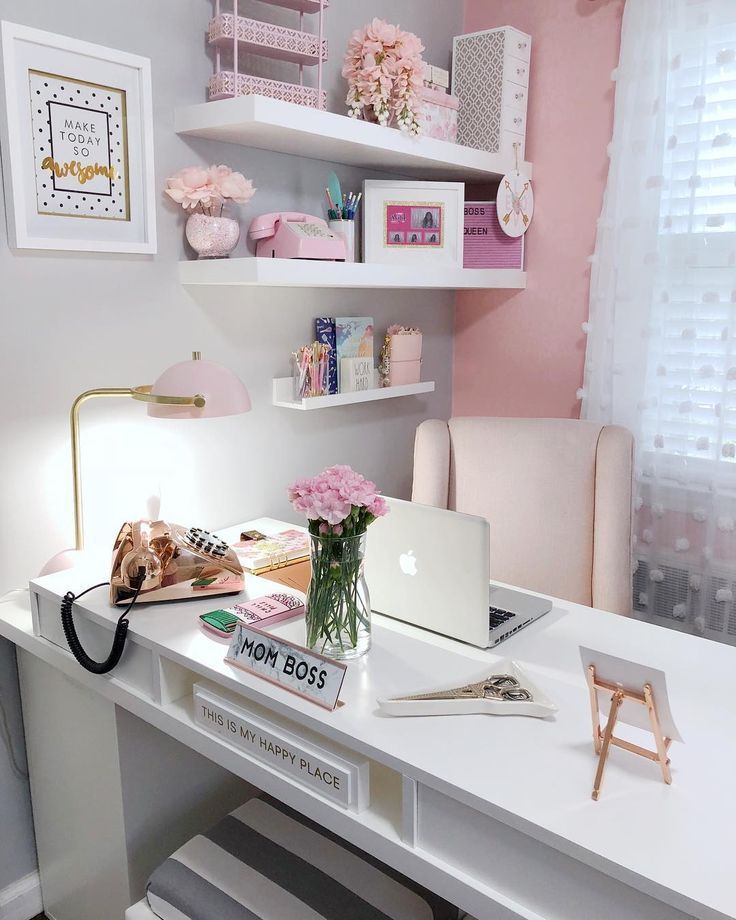 Create Pink Desk