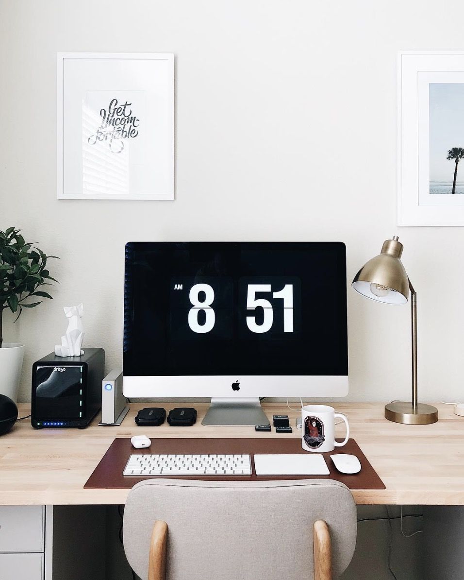 Create a Minimalist Desk Style