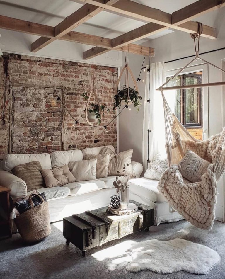 Farmhouse Living Room with Chic Decoration