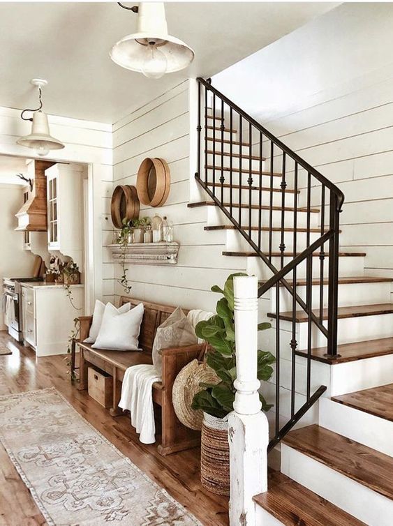 Decorating The Entry Way Into Your Living Room