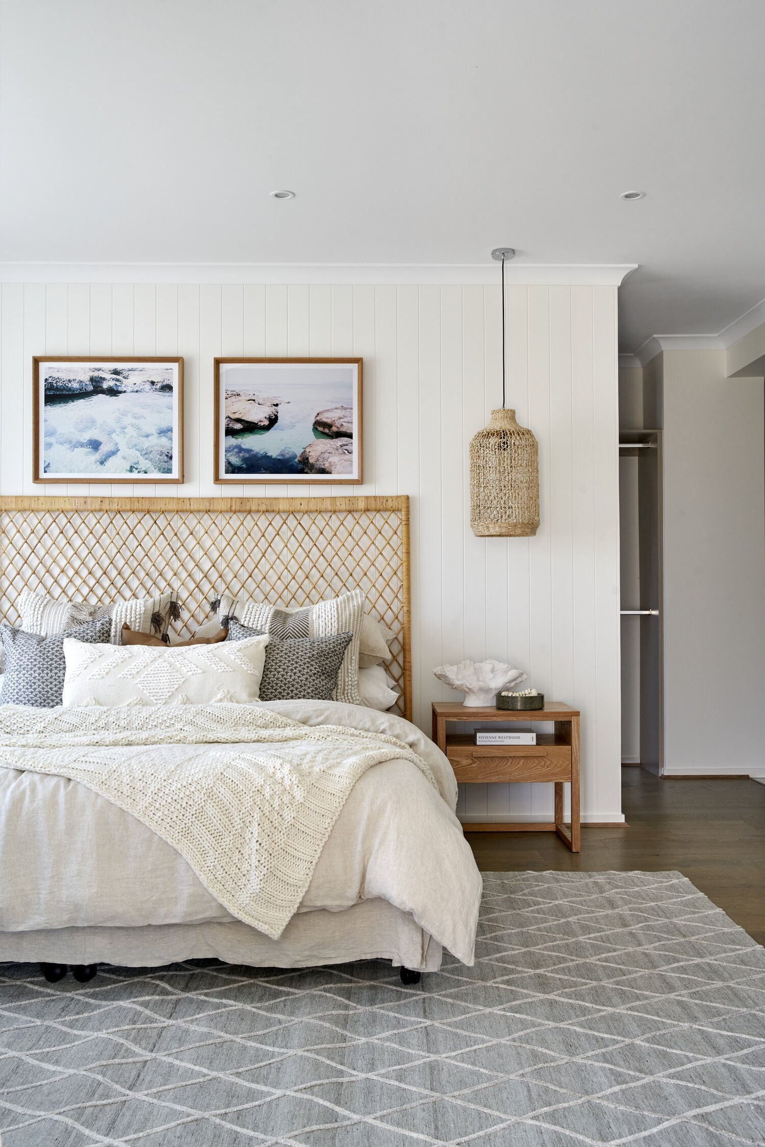 Perfect Coastal Bedroom with Bohemian Style