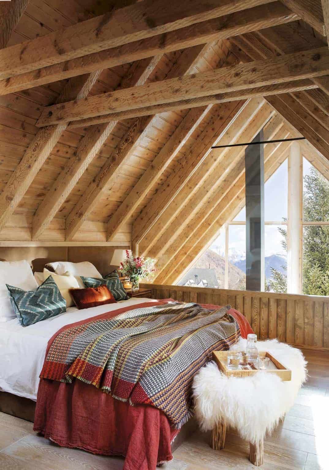 Country Living Design for Your Attic Bedroom