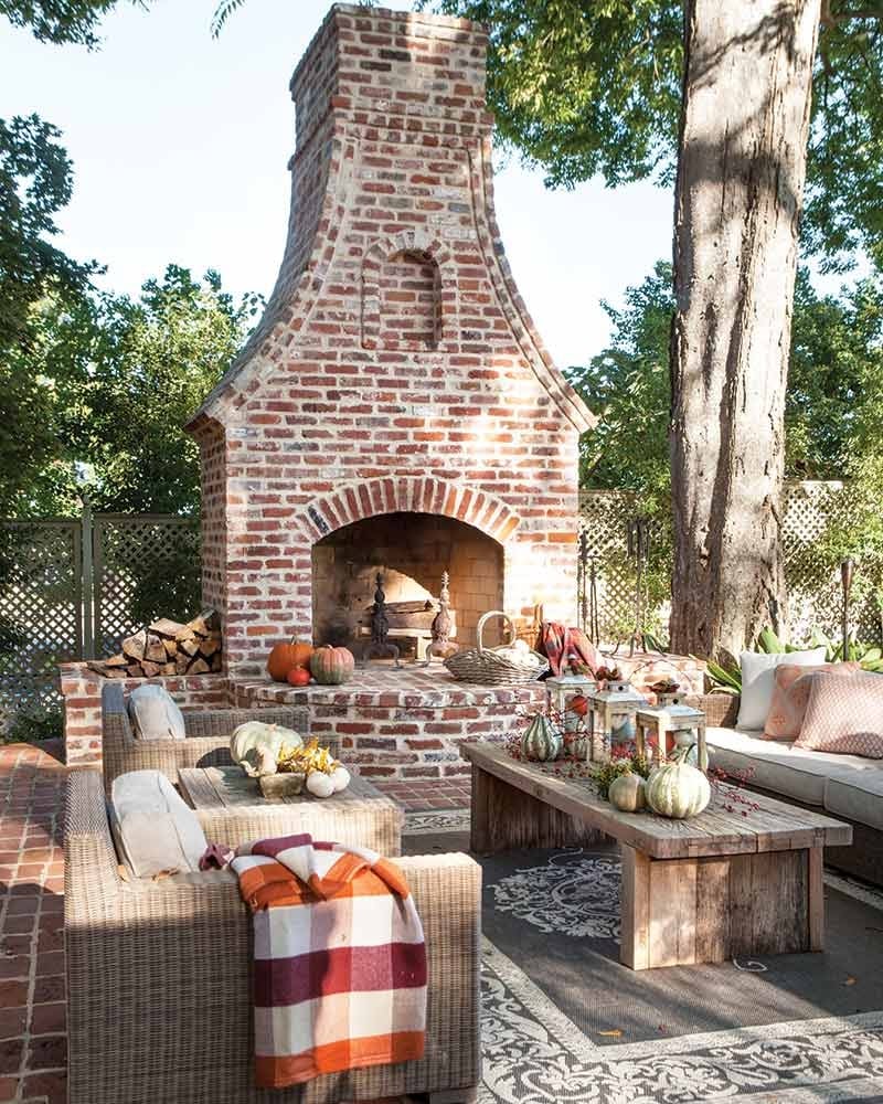 Outdoor Fireplace to Warm the Backyard