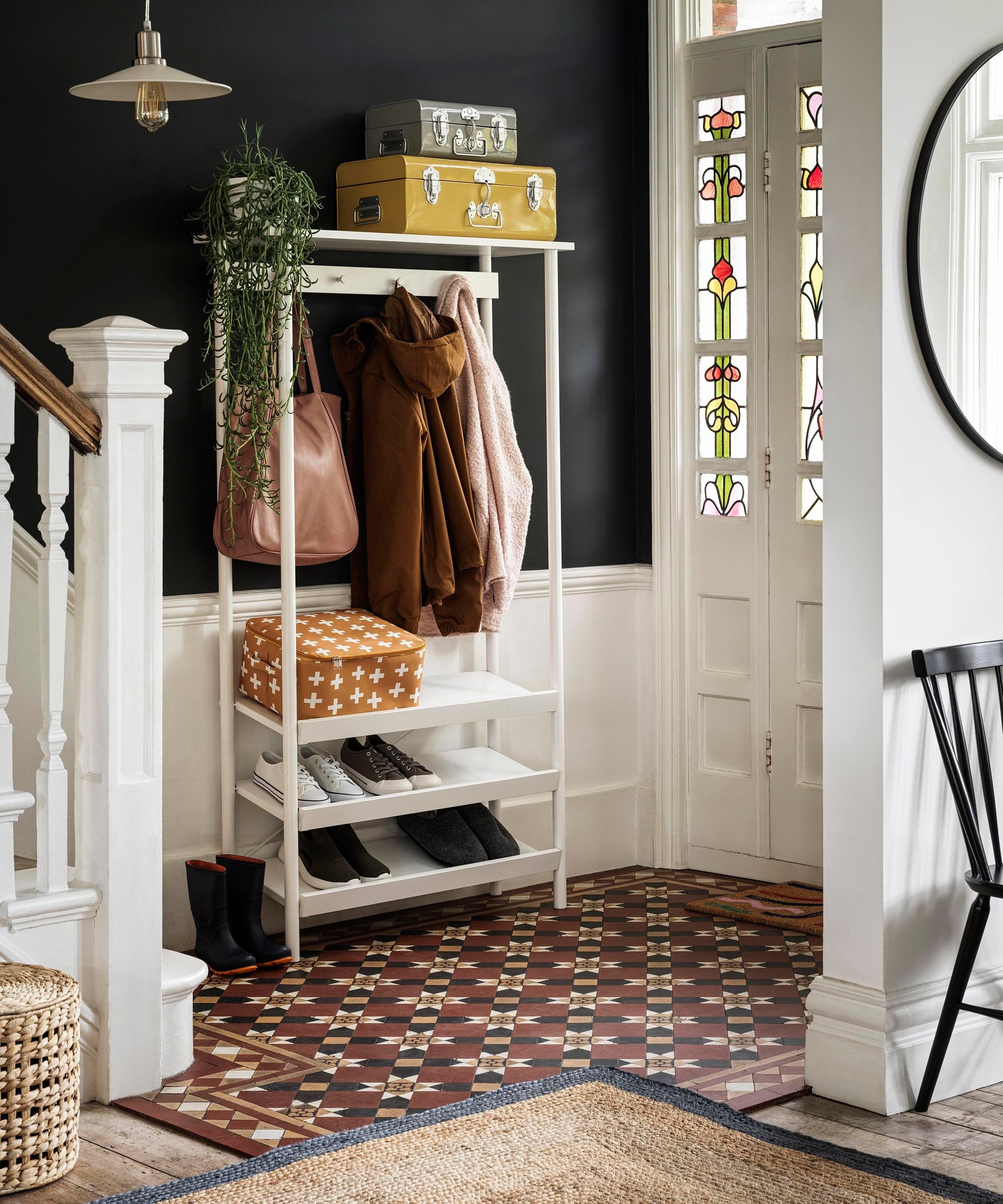 Small Hallway with Patterned Carpet