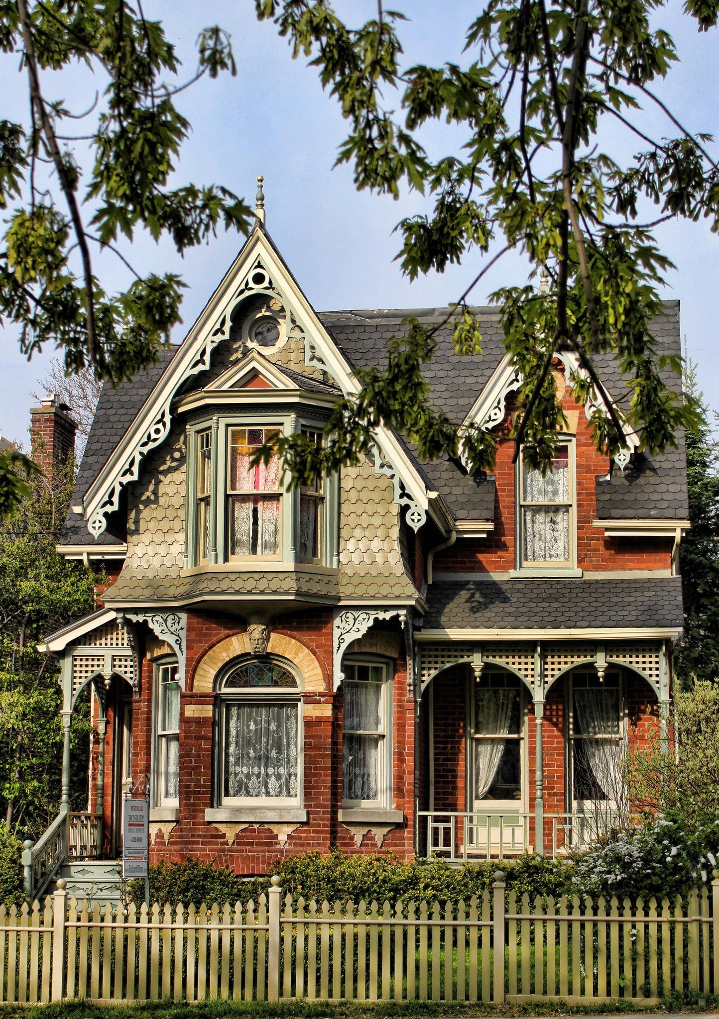 Victorian House in Red Bricks