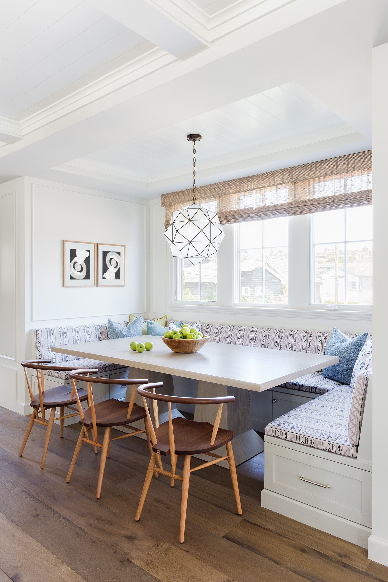 Modern Luxurious Breakfast Nook