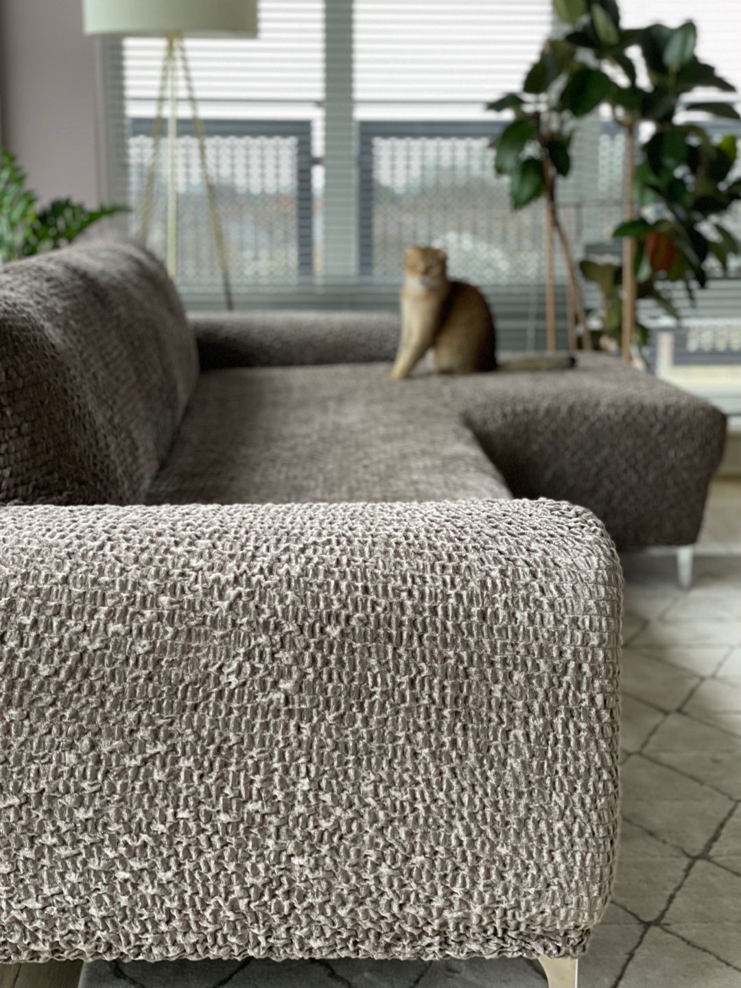 Microfiber Material for An Easy Cleaning Sofa
