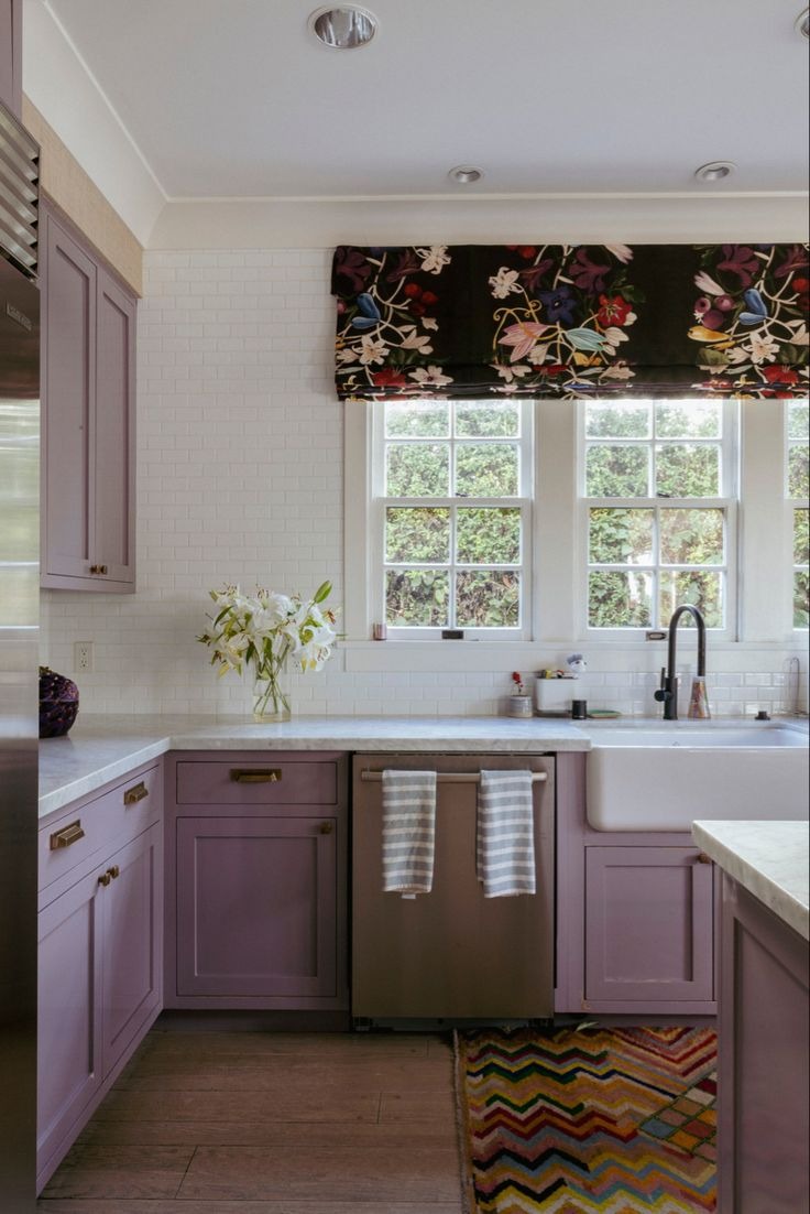 Take Pale Purple for Your Cabinets